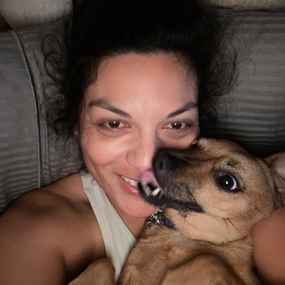 Hi 💖 beautiful 🤗 thanks so much for l👀ing at my closet💜🛍 - Picture 2 of 11